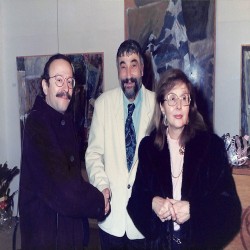 Με τη ζωγράφο Κλειώ Νάτση και τον Γεράσιμο Τόλη, ιδιοκτήτη της γκαλερί «Ειρμός»